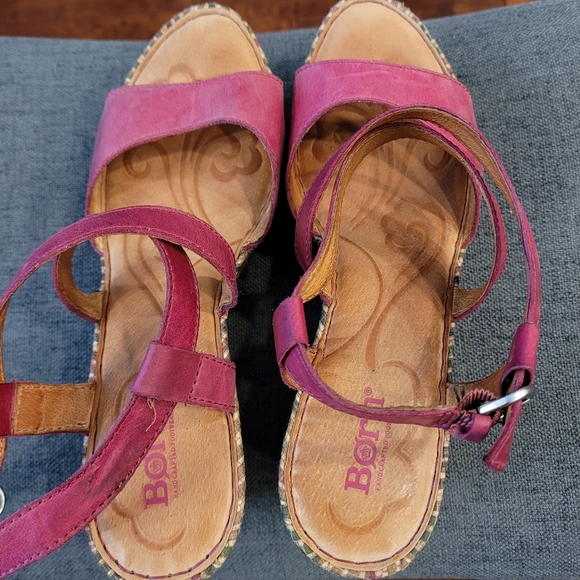 Born Shoes - Hot pink Born wedge shoe. Leather upper
